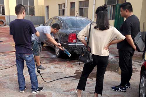 山西運(yùn)城客戶訂購(gòu)4臺(tái)上門洗車機(jī)